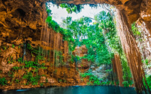 tanjaventuras_destinationen_mexiko_cenote_ik_kil Cenote Ik Kil bei Chichen Itza Mexiko